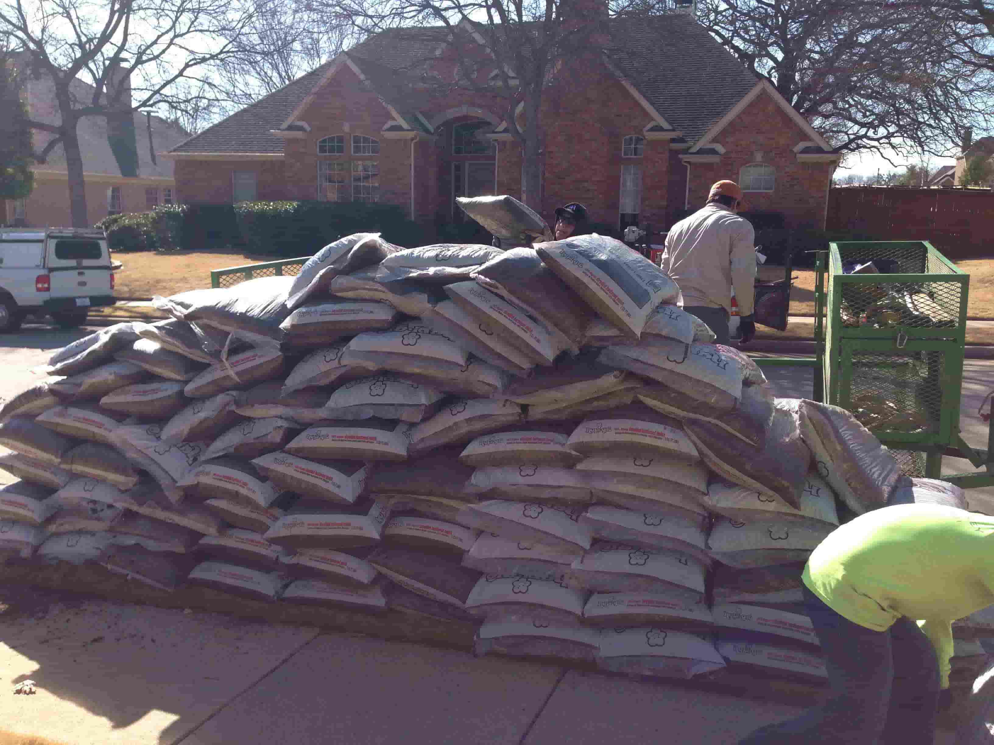 Bagged Mulch Installed - 3 Cubic Feet